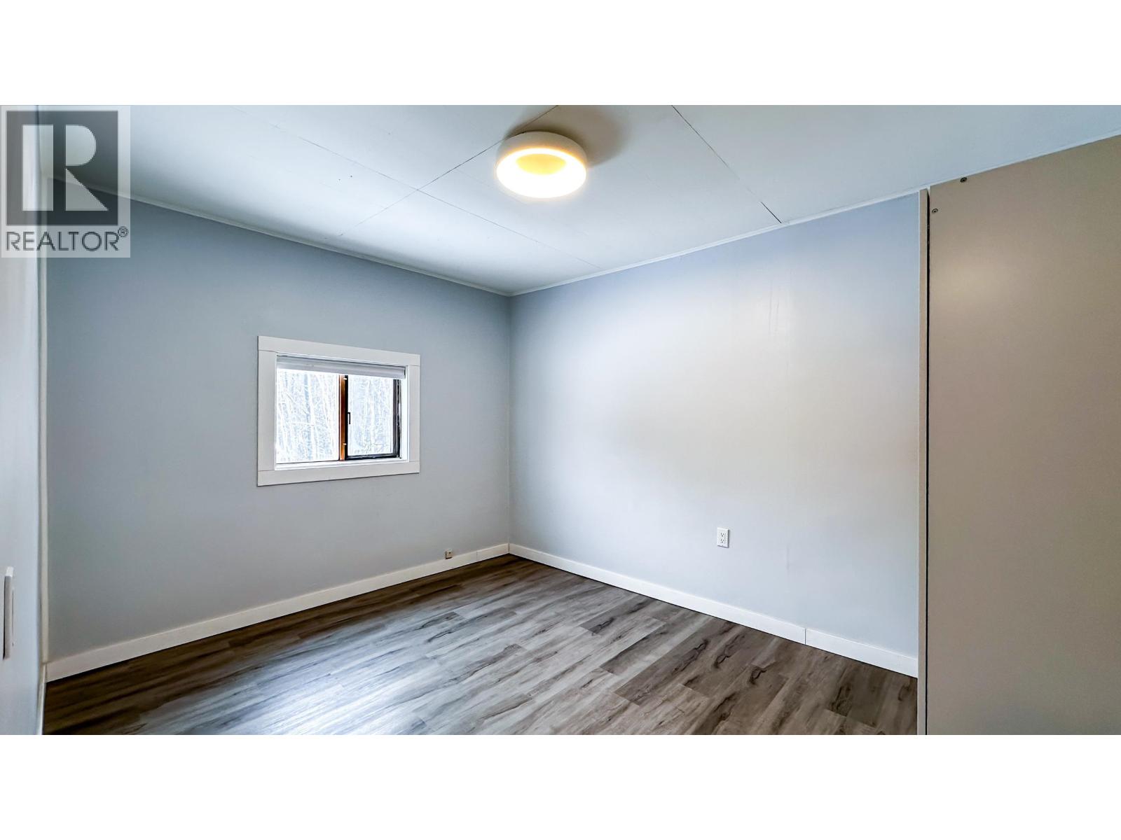 5565 BENDIXON ROAD - 10