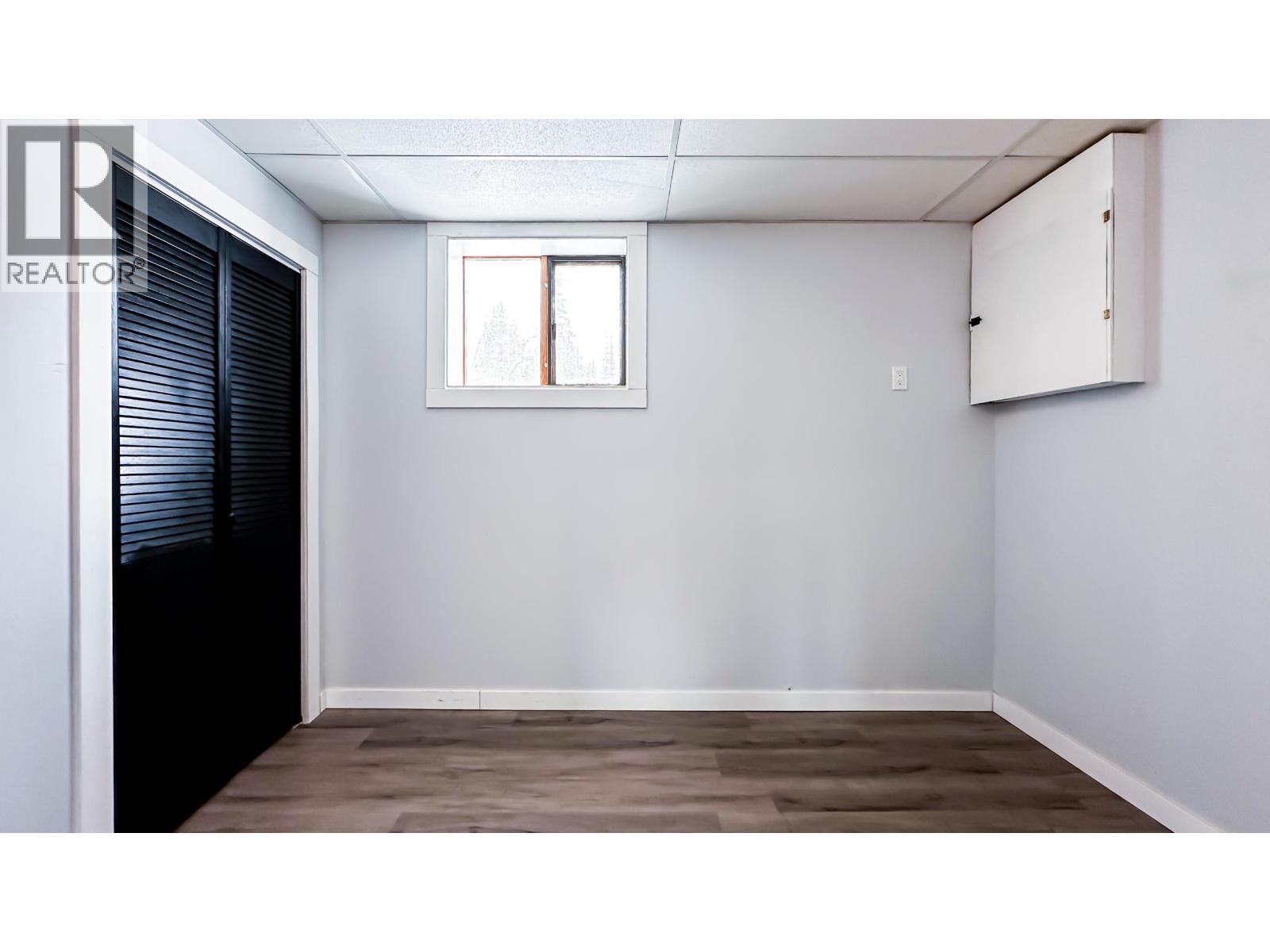 5565 BENDIXON ROAD - 21