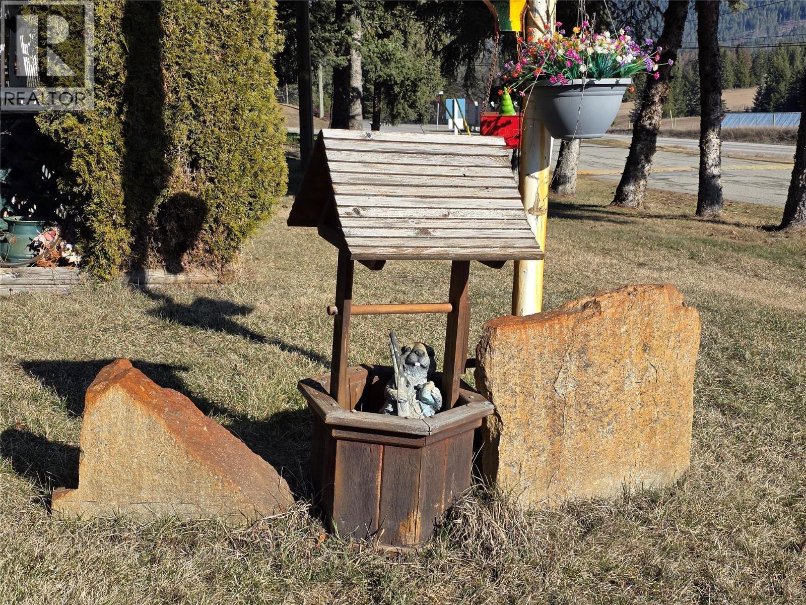 10 2500 97B Highway, Salmon Arm