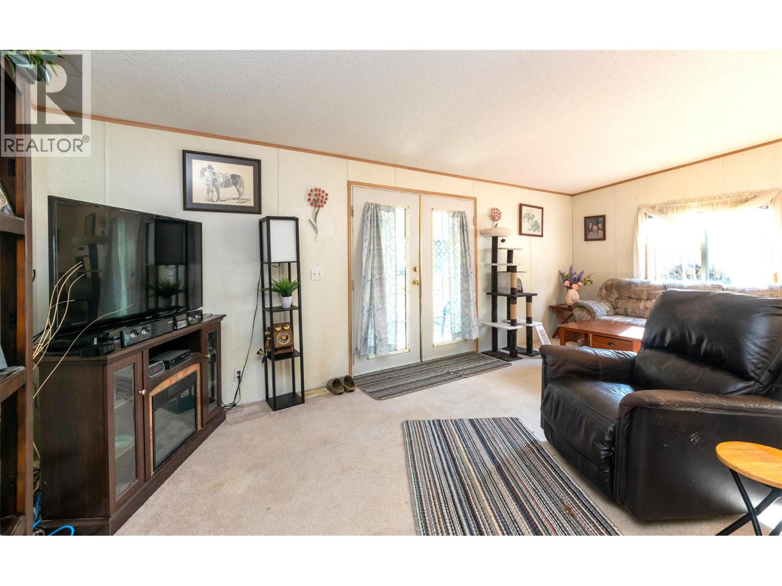 2500 97B Highway Unit# 10 - Photo 5 of 45, Salmon Arm, British Columbia