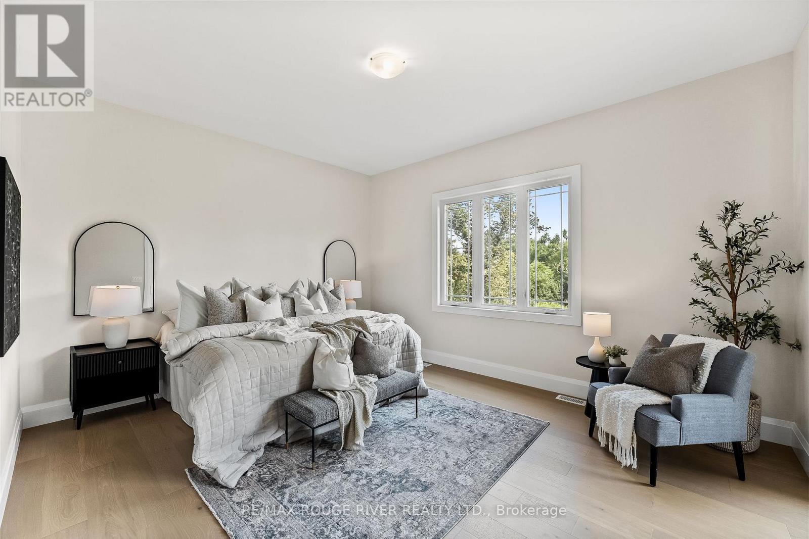 8 CAMERON COURT - 15