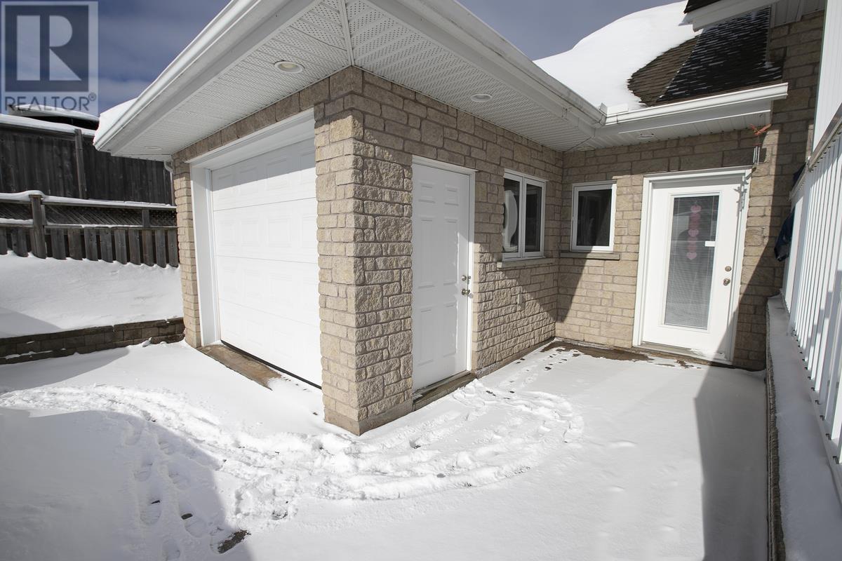 53 Laura ST - Photo 4 of 50, Sault Ste. Marie, Ontario