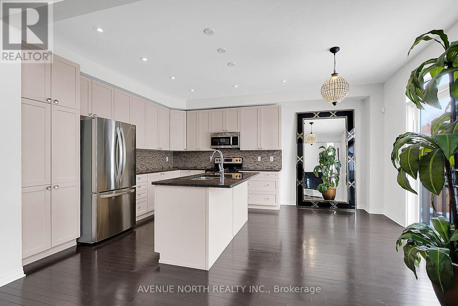 429 DOVEHAVEN STREET - 13