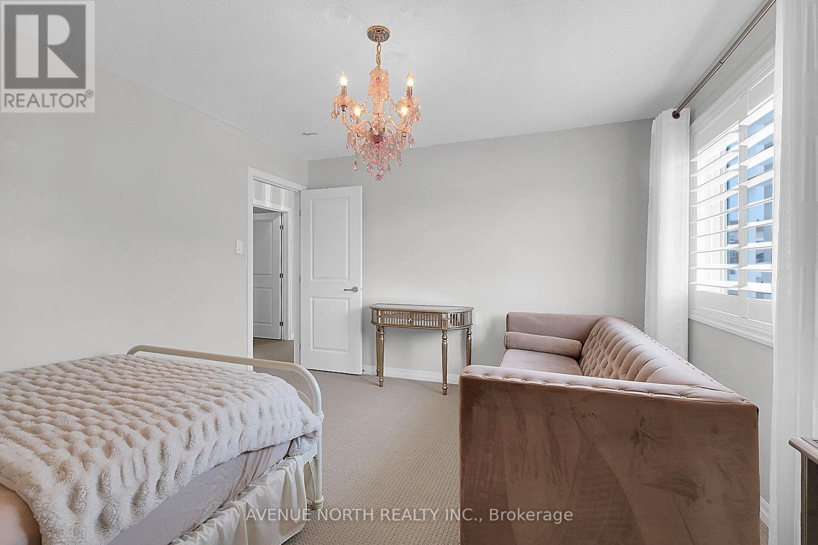 429 DOVEHAVEN STREET — photo 33