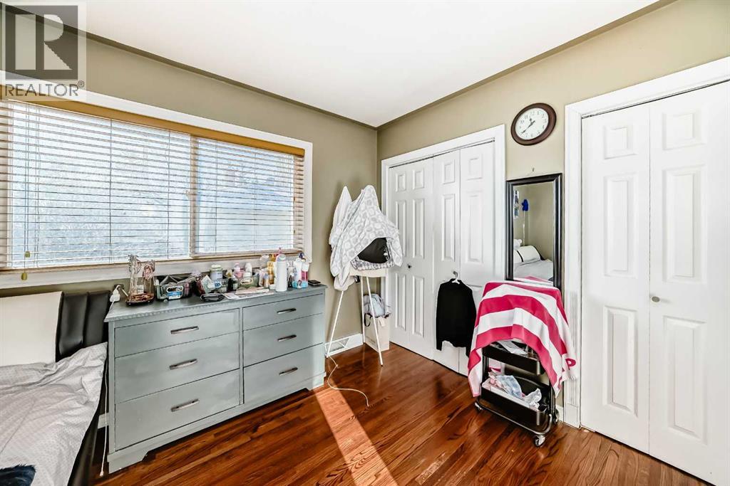 Single Family House Bungalow for Sale in  Fairmount Drive SE Fairview Calgary 