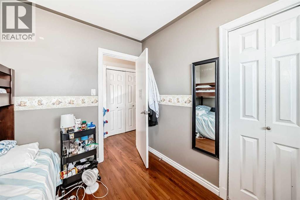 Single Family House Bungalow for Sale in  Fairmount Drive SE Fairview Calgary 