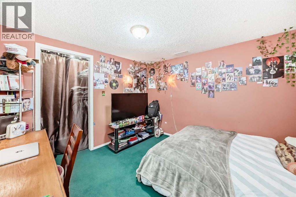 Single Family House Bungalow for Sale in  Fairmount Drive SE Fairview Calgary 