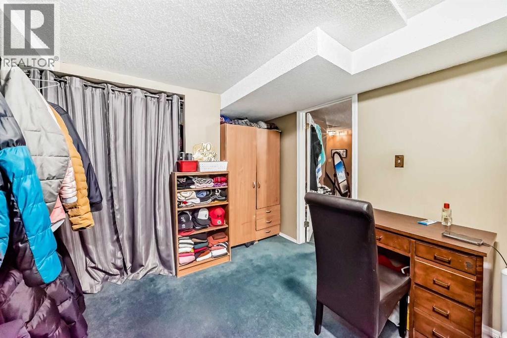 Single Family House Bungalow for Sale in  Fairmount Drive SE Fairview Calgary 