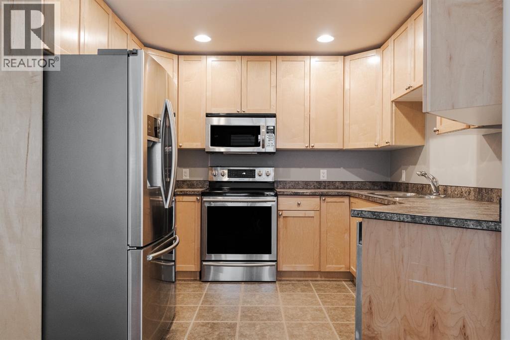 100 Honeysuckle Way, Fort McMurray