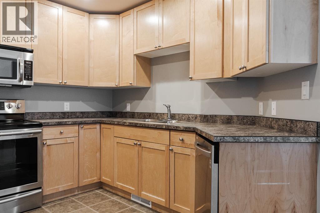 100 Honeysuckle Way, Fort McMurray