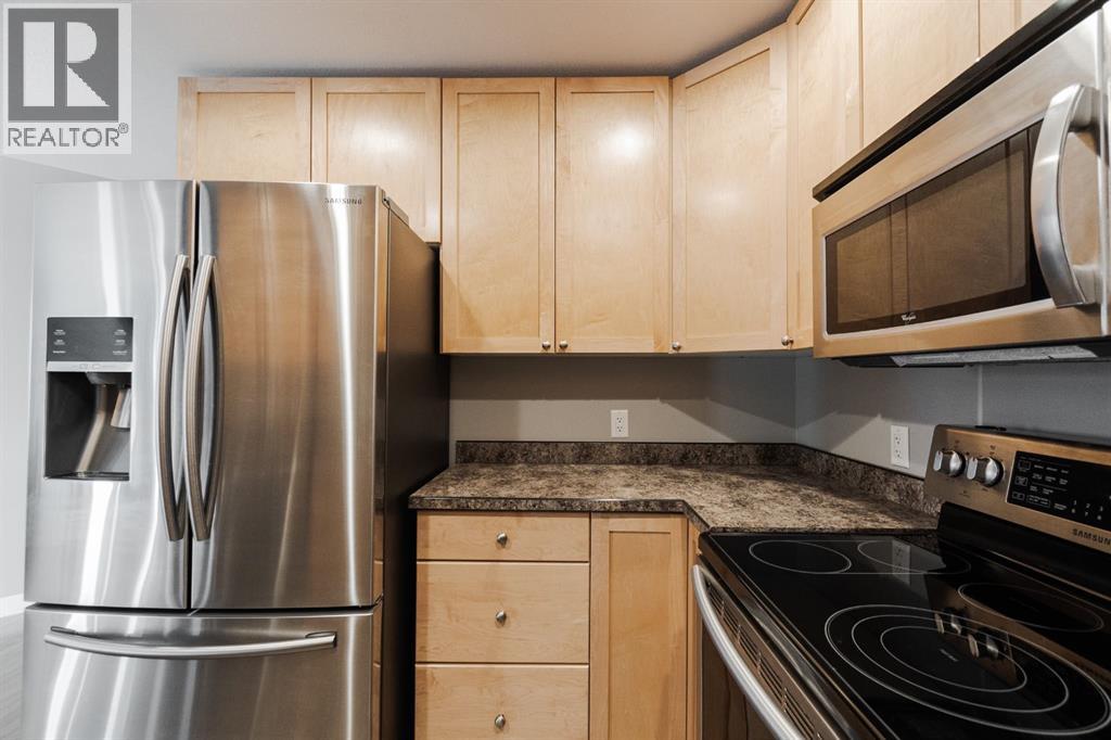 100 Honeysuckle Way, Fort McMurray