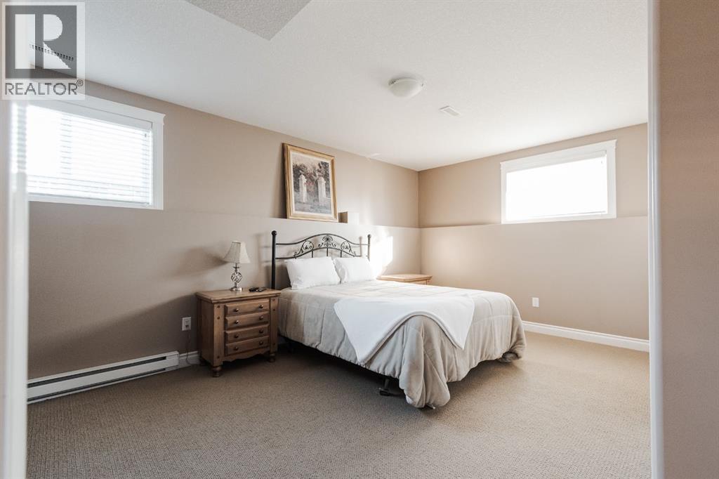 100 Honeysuckle Way, Fort McMurray