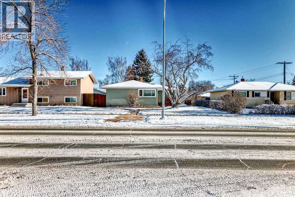 Single Family House Bungalow for Sale in  Fairmount Drive SE Fairview Calgary 