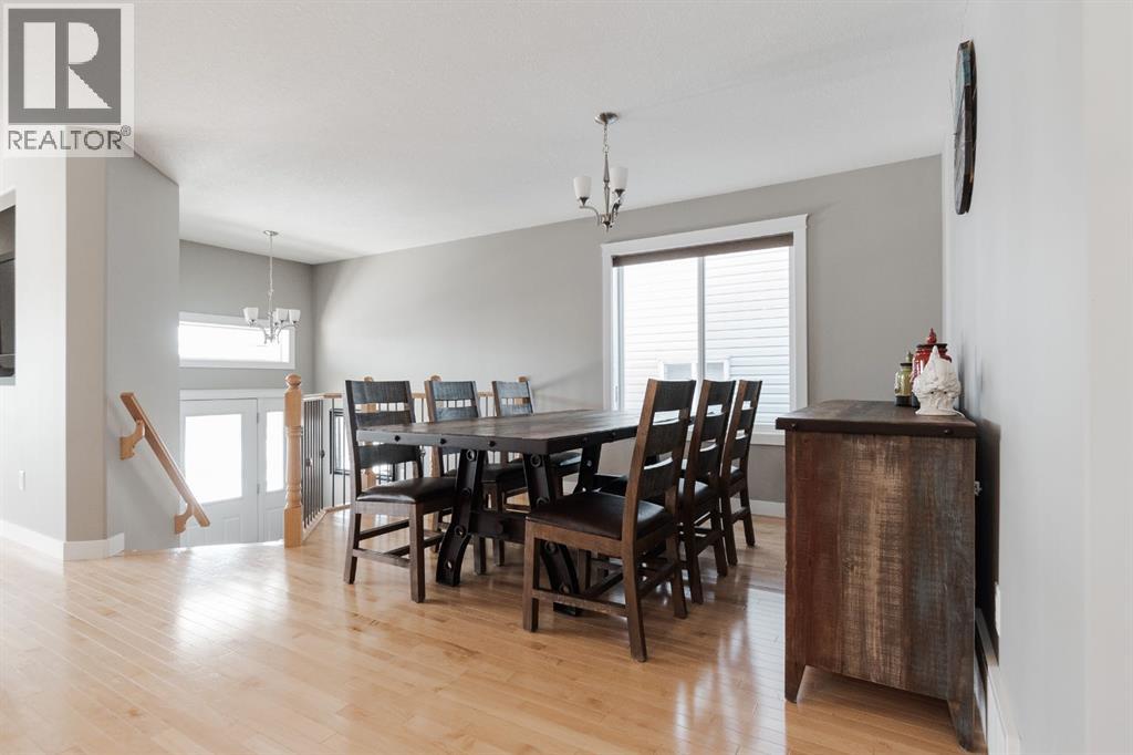 100 Honeysuckle Way, Fort McMurray