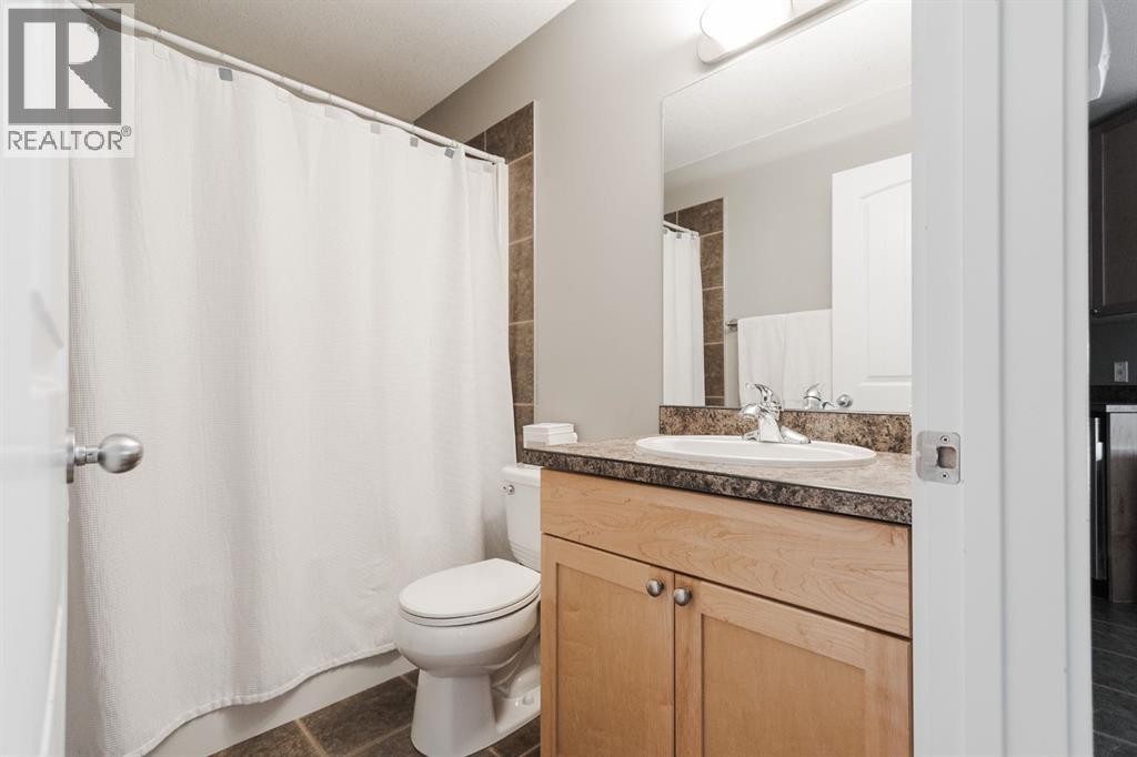 100 Honeysuckle Way, Fort McMurray