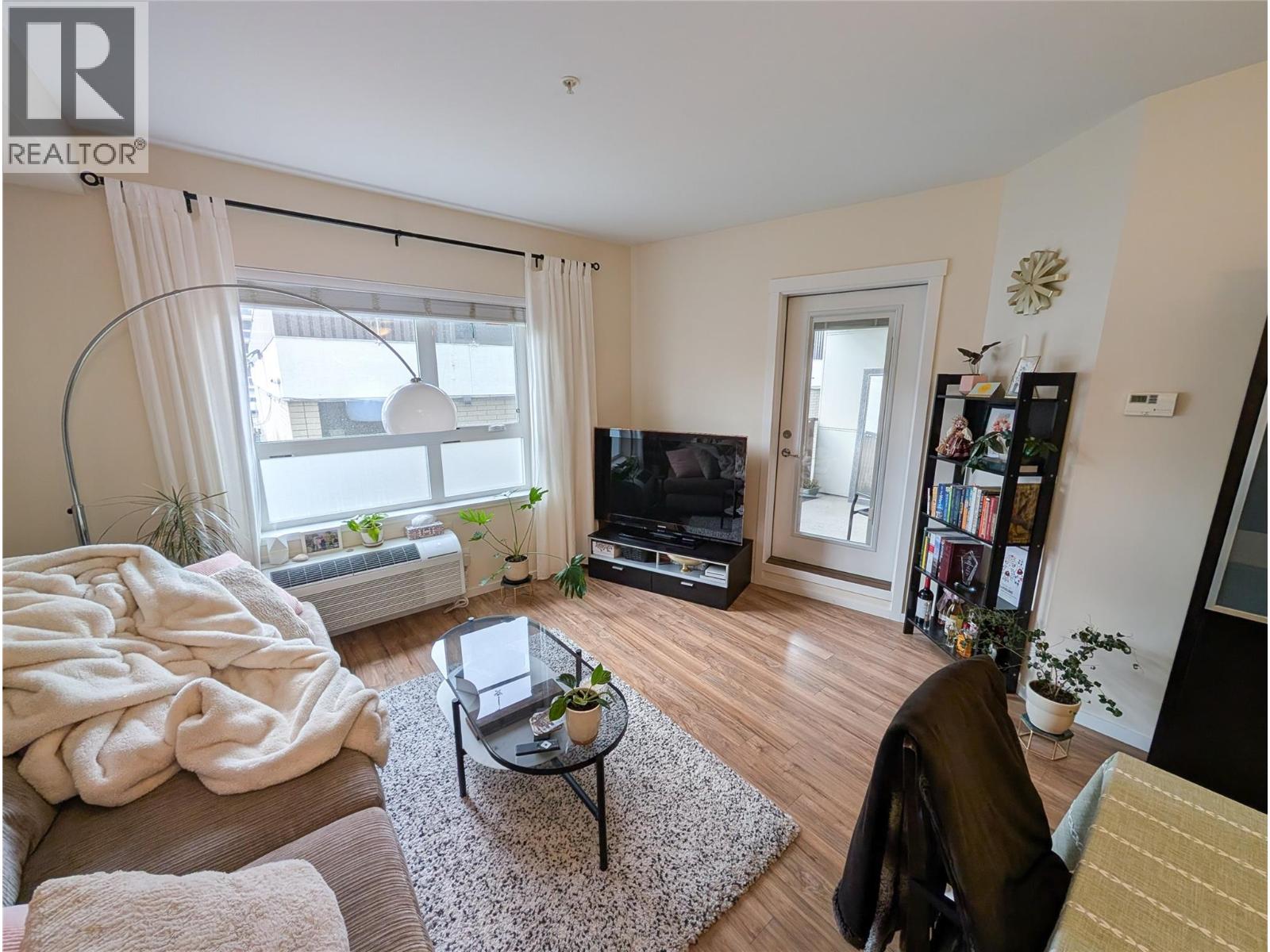 #209 429 ST PAUL STREET - 7