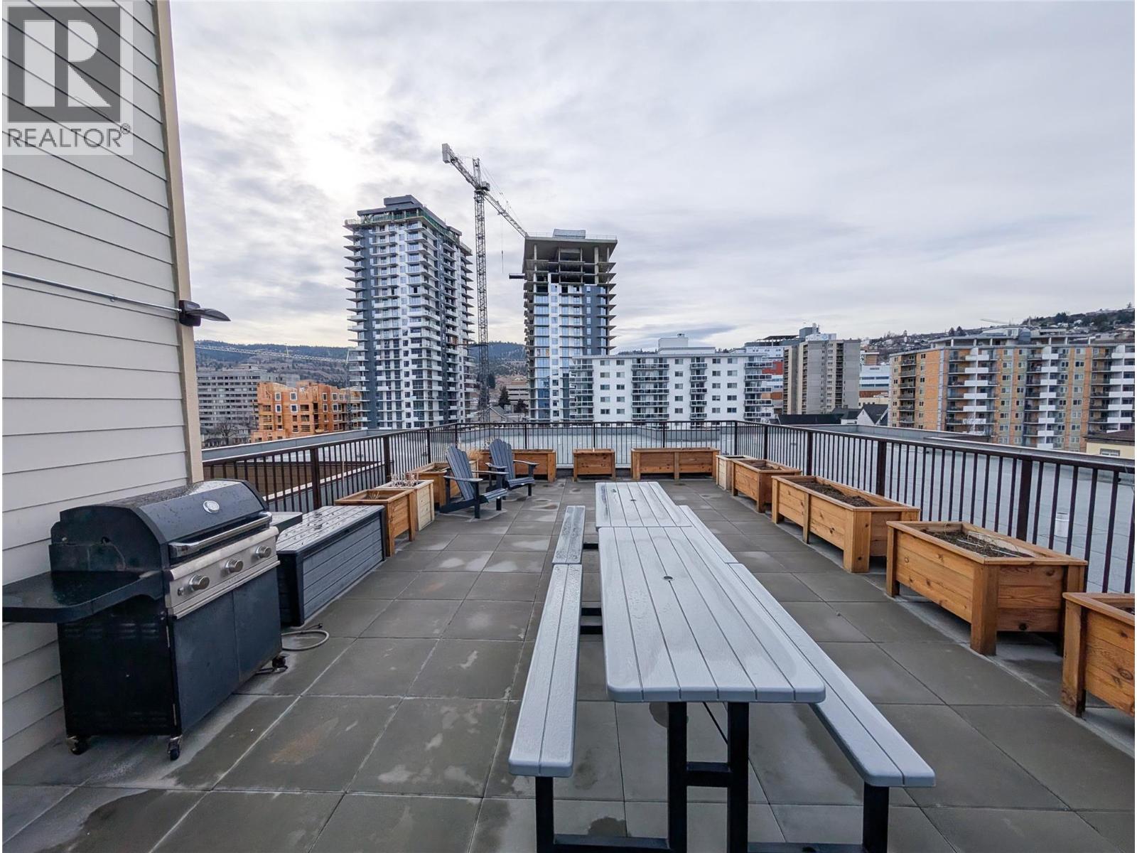 #209 429 ST PAUL STREET - 29