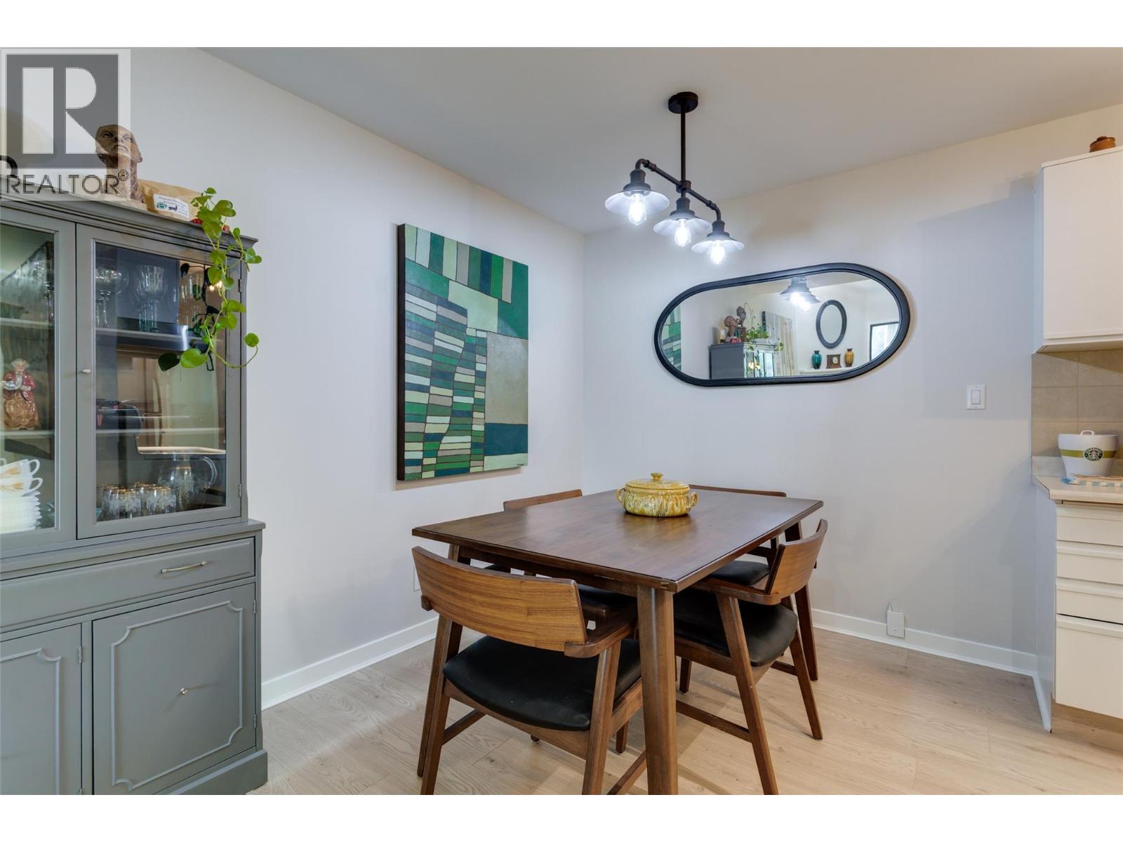 305 1056 Bernard Avenue, Kelowna