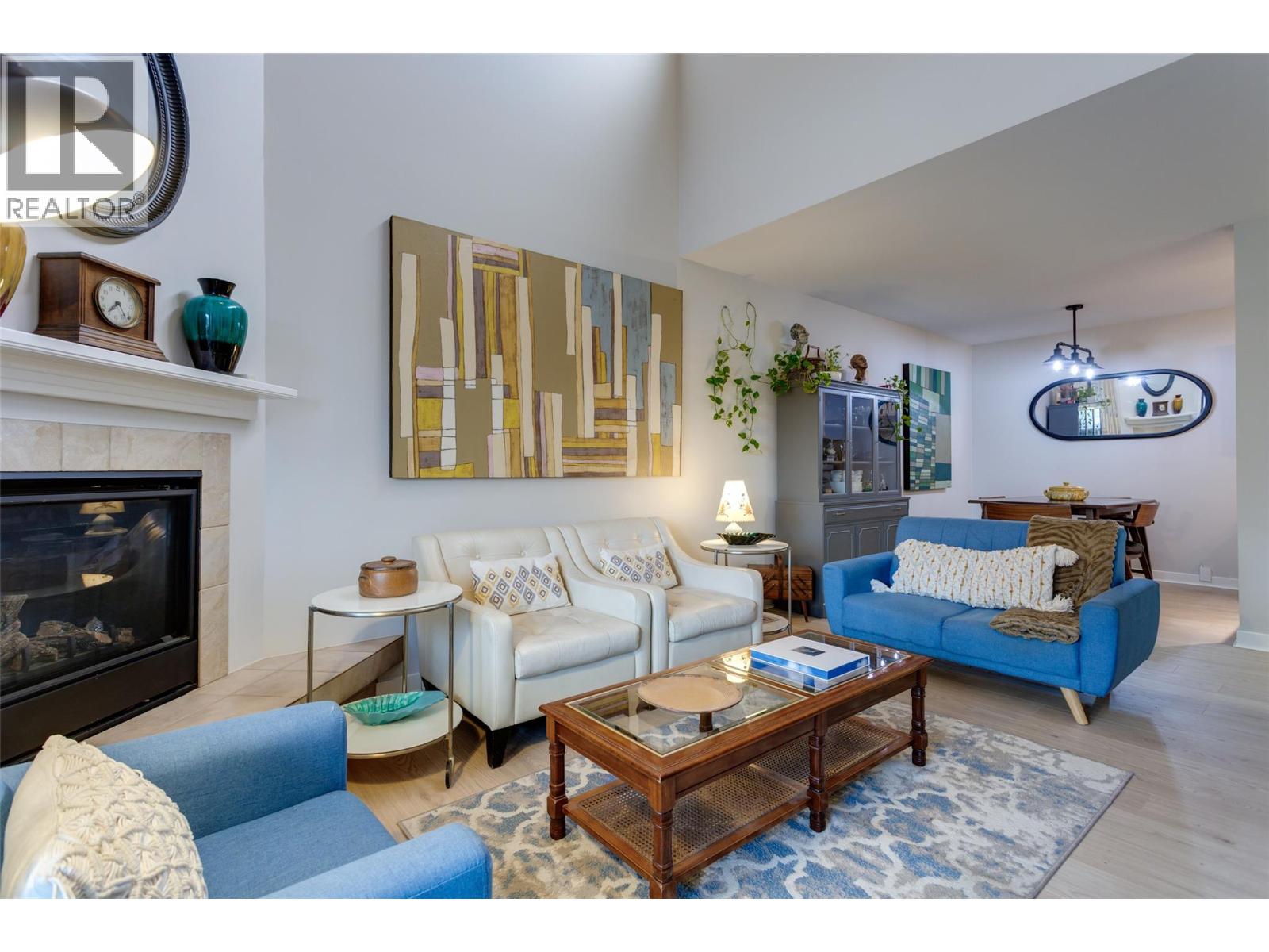 305 1056 Bernard Avenue, Kelowna