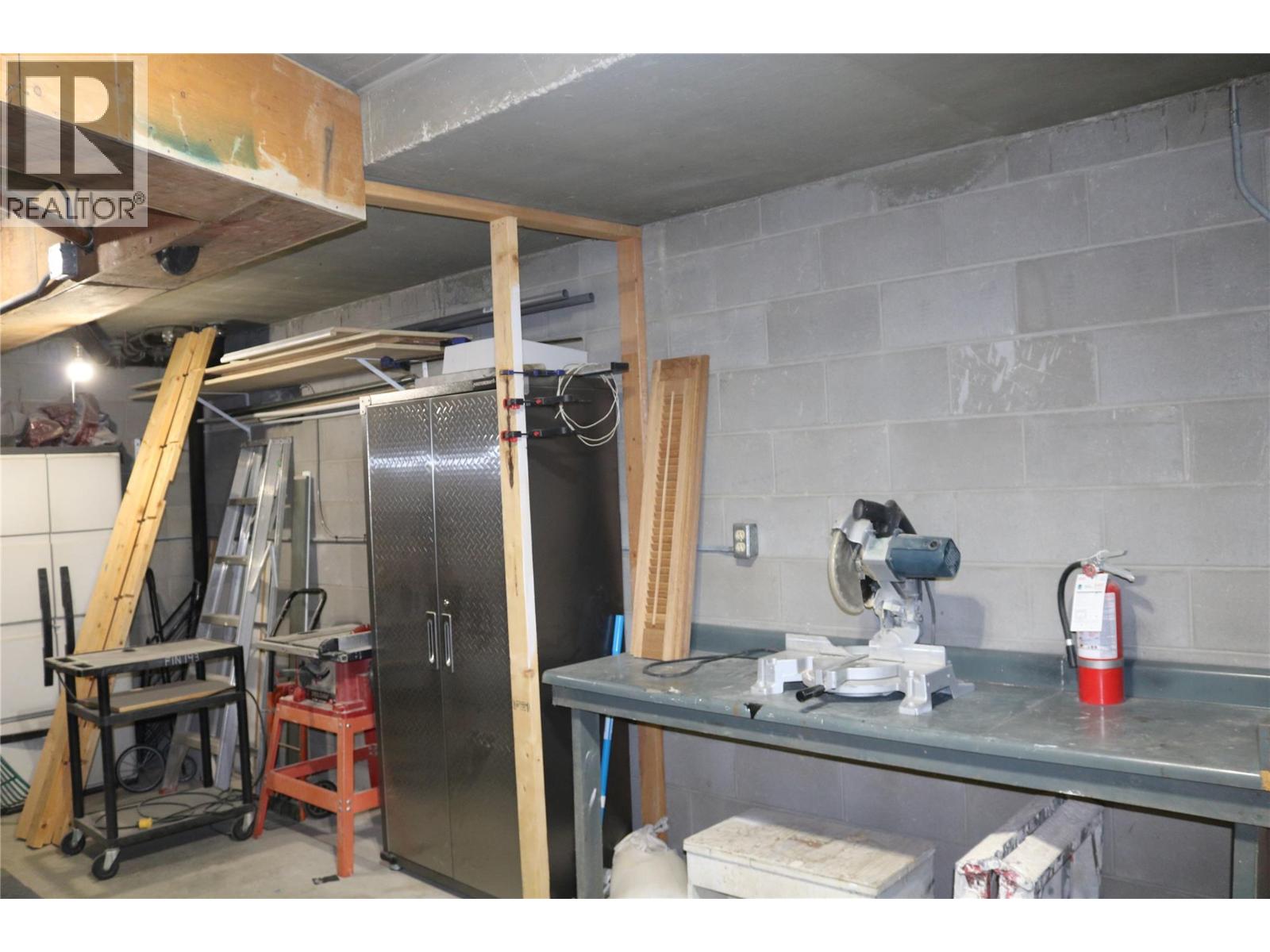 305 1056 Bernard Avenue, Kelowna