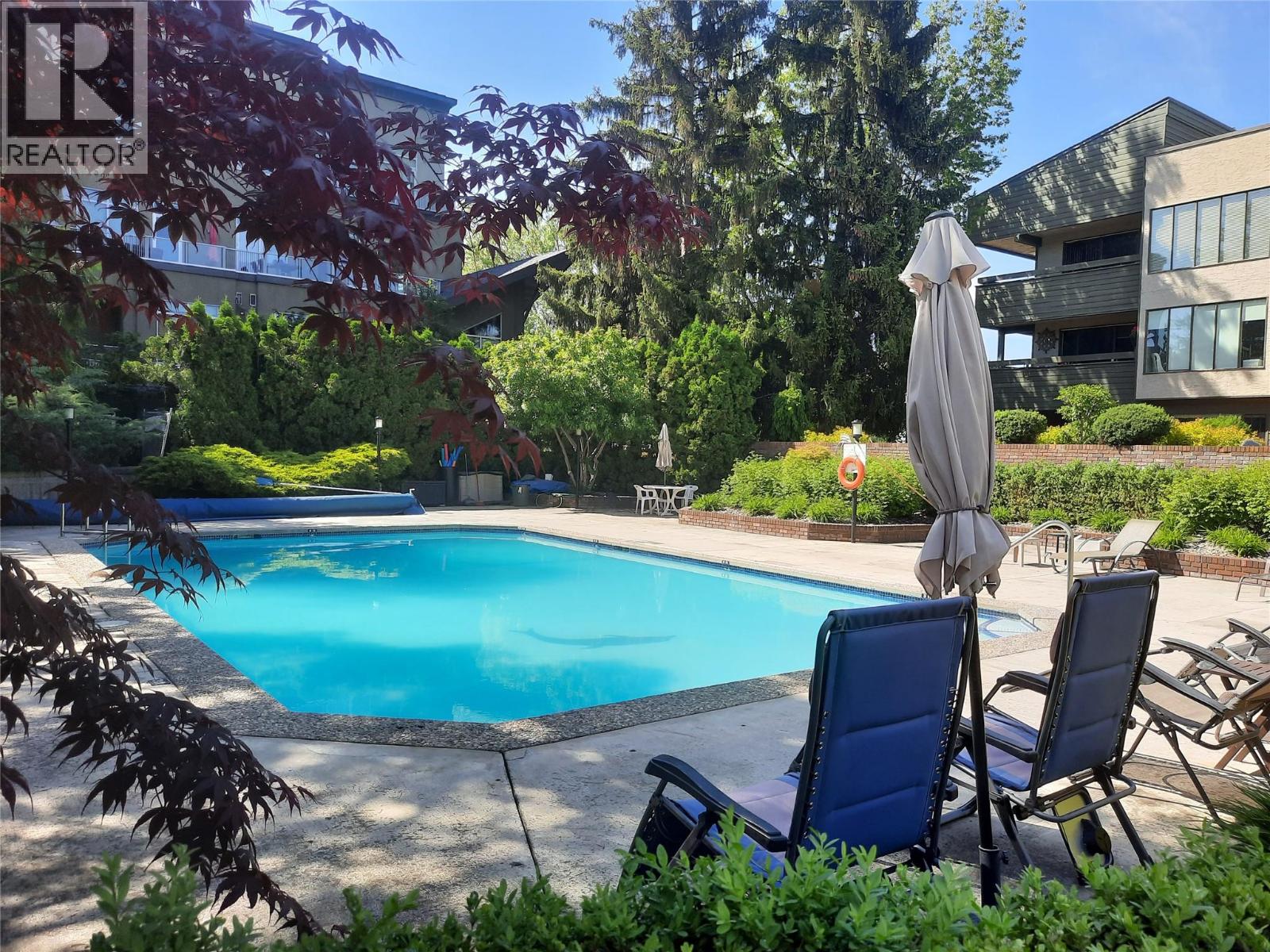 305 1056 Bernard Avenue, Kelowna