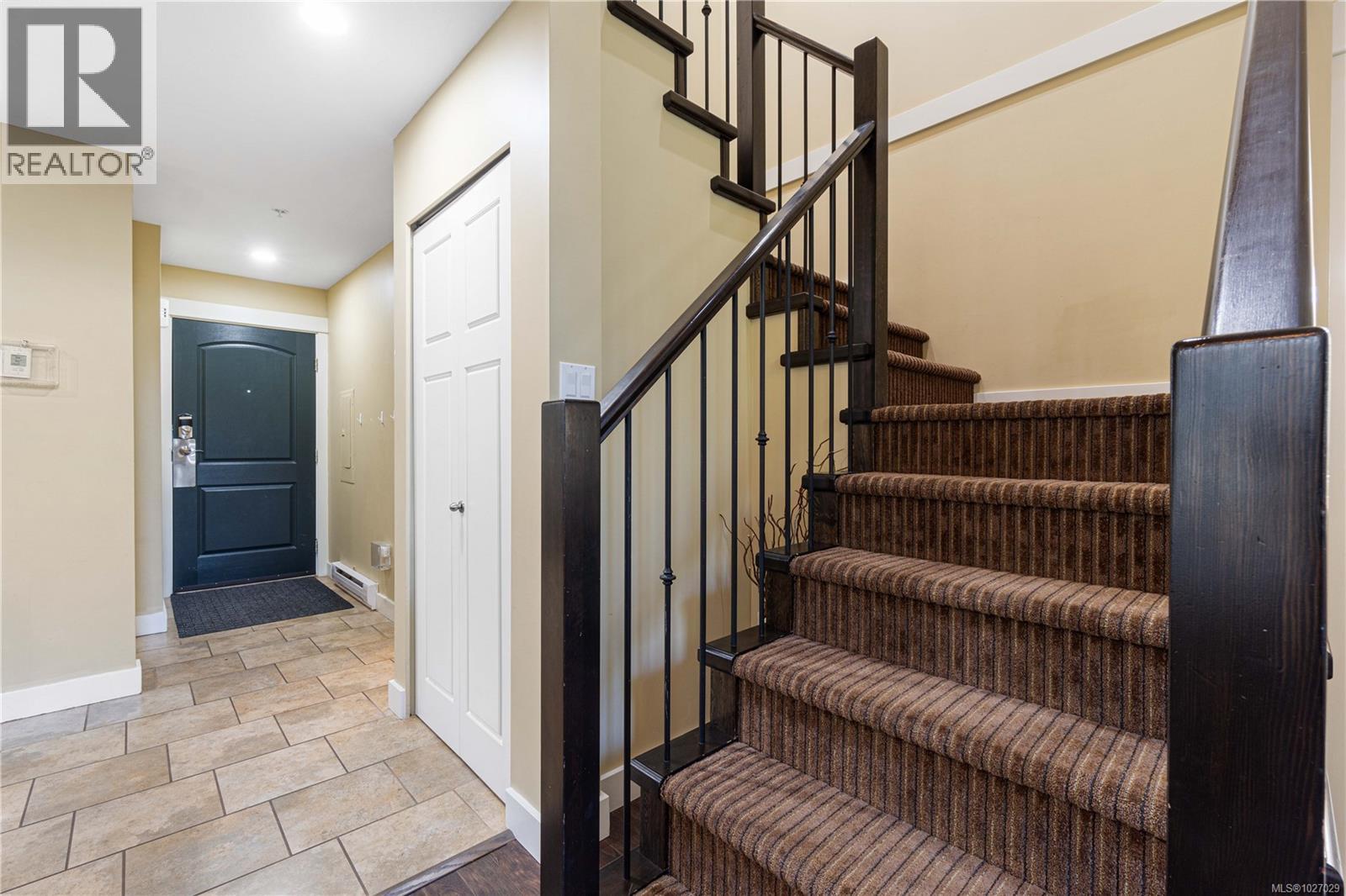 261 1130 Resort Dr, Parksville