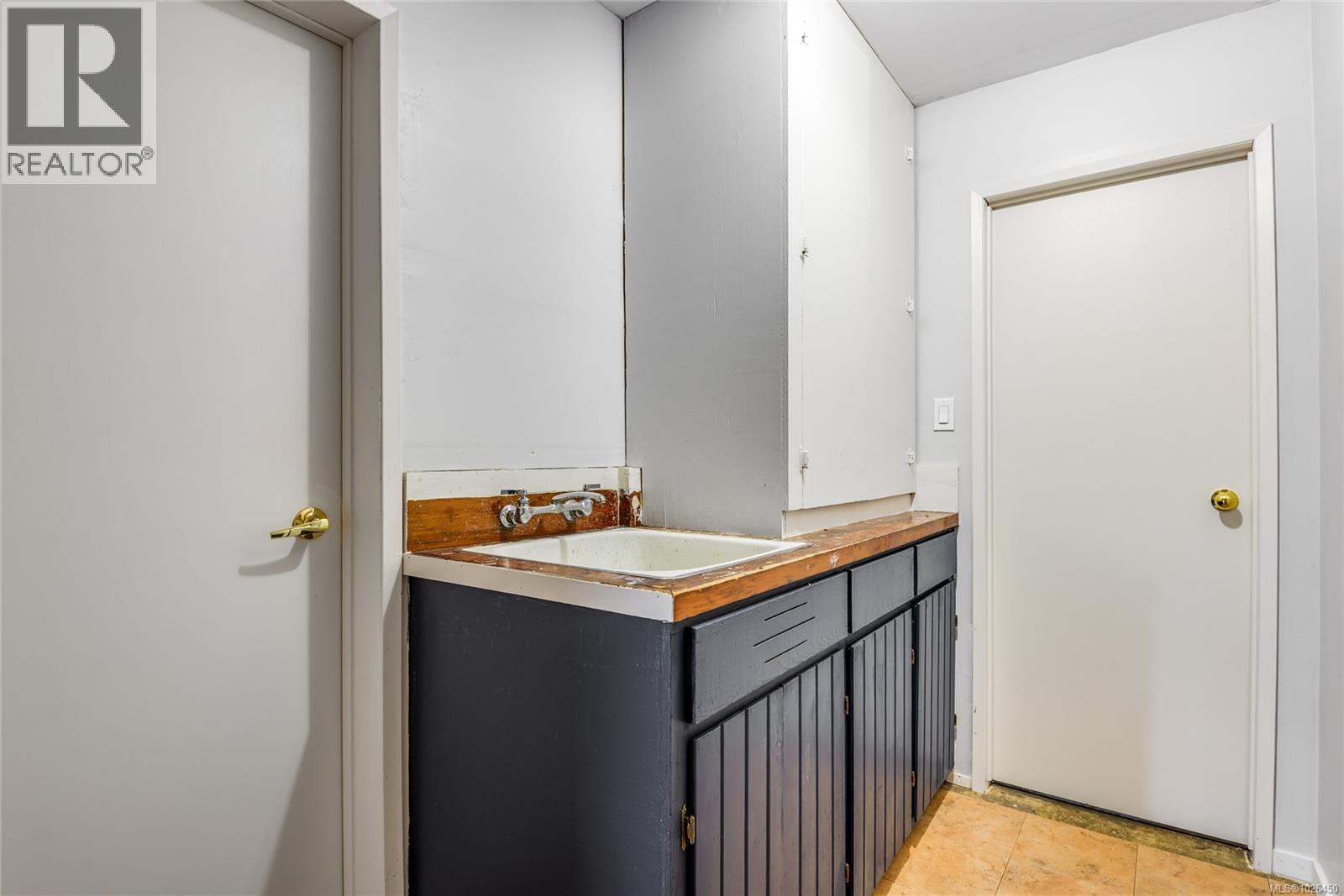 525 MUCHALAT CRT - 28