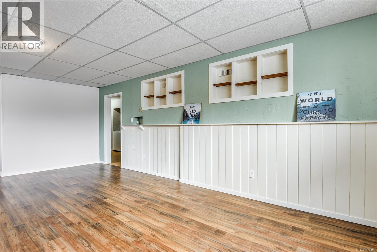 525 MUCHALAT CRT - 33