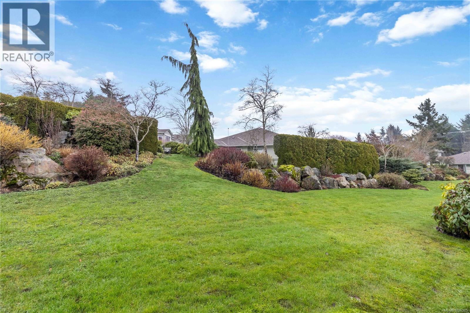 10 126 Hallowell Road, View Royal