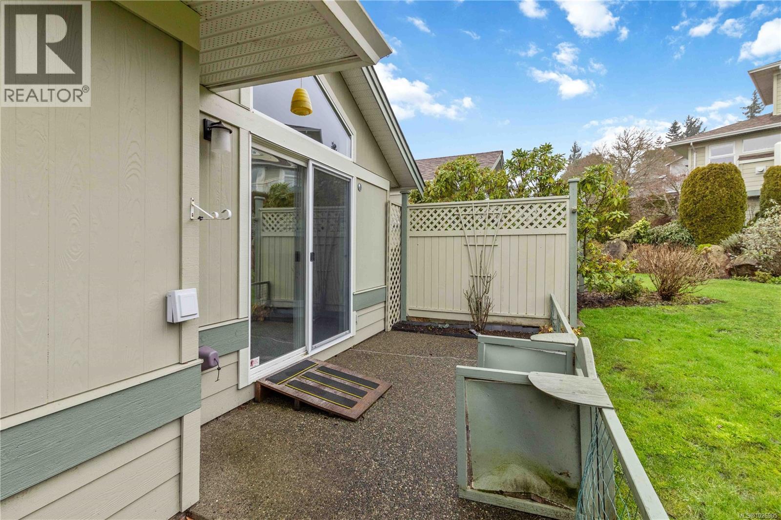 10 126 Hallowell Road, View Royal