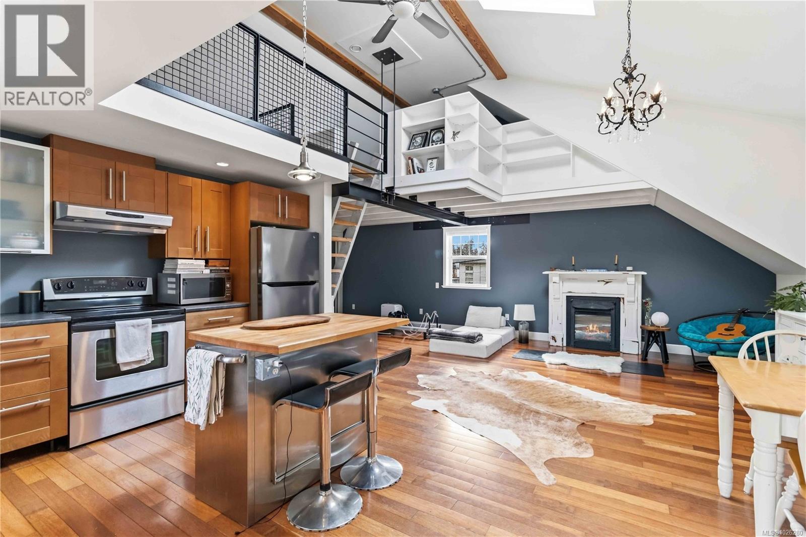  1012 Marwood Avenue, Langford