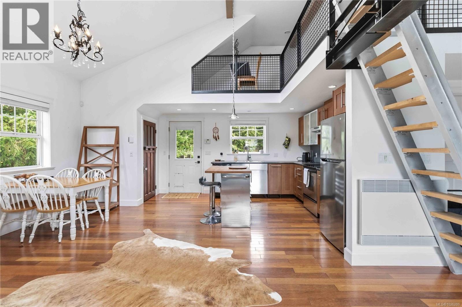  1012 Marwood Avenue, Langford