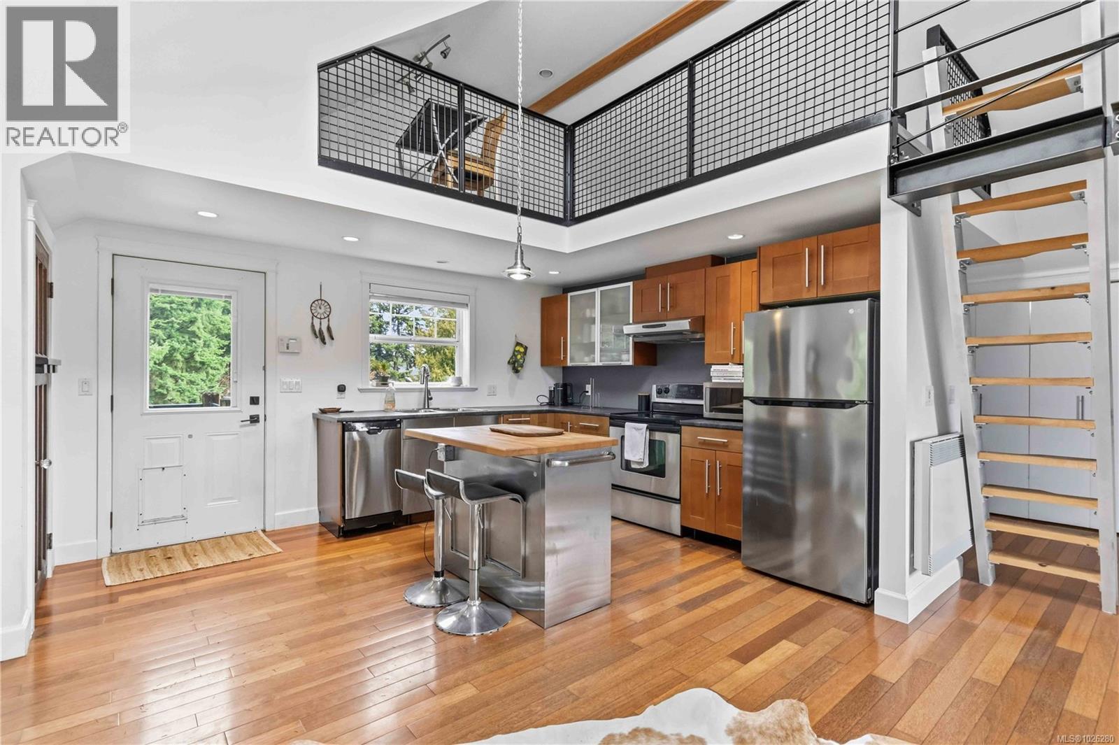  1012 Marwood Avenue, Langford