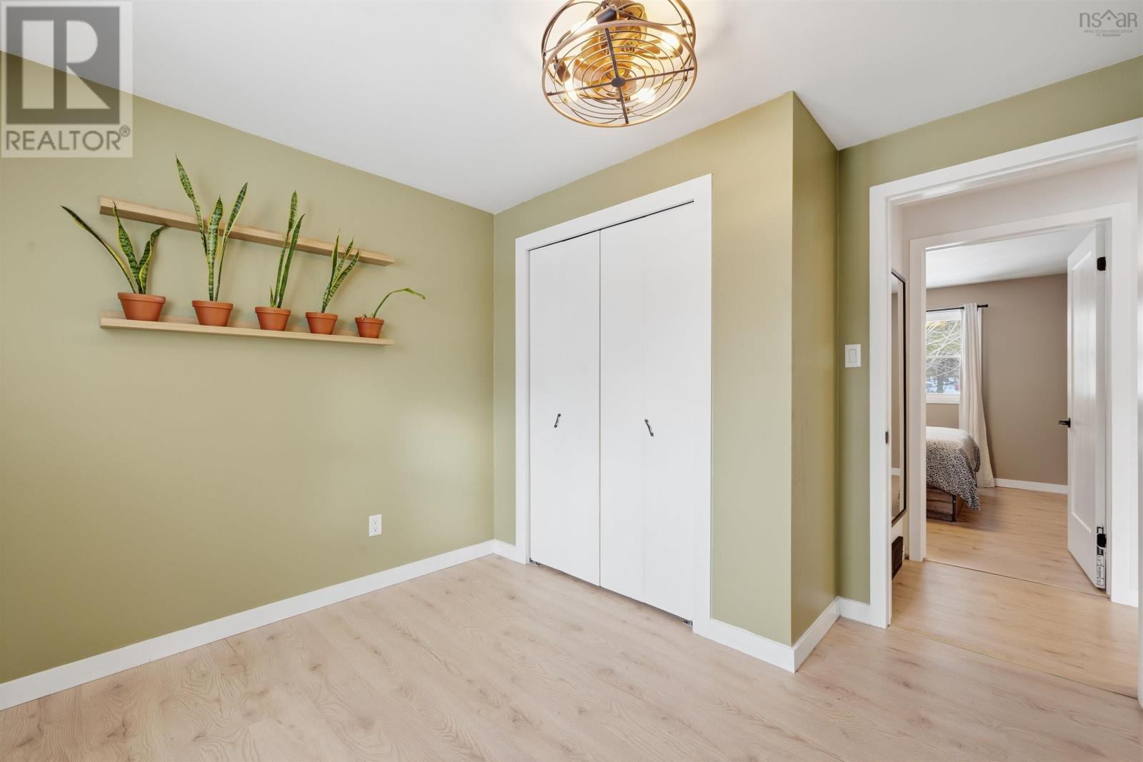 Property 29 of 50 of 5 Tower View Road