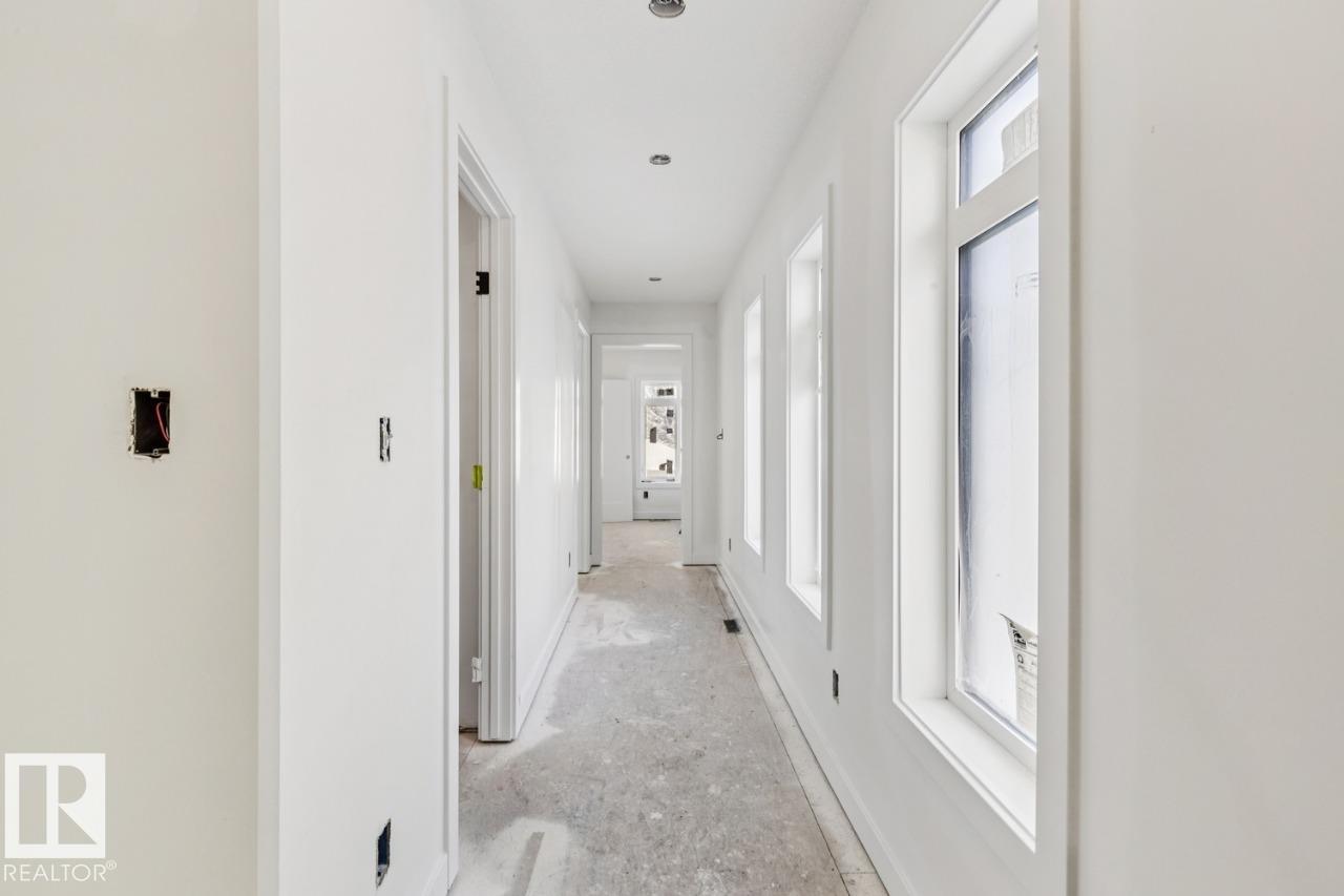7928 97 AV NW NW - 11