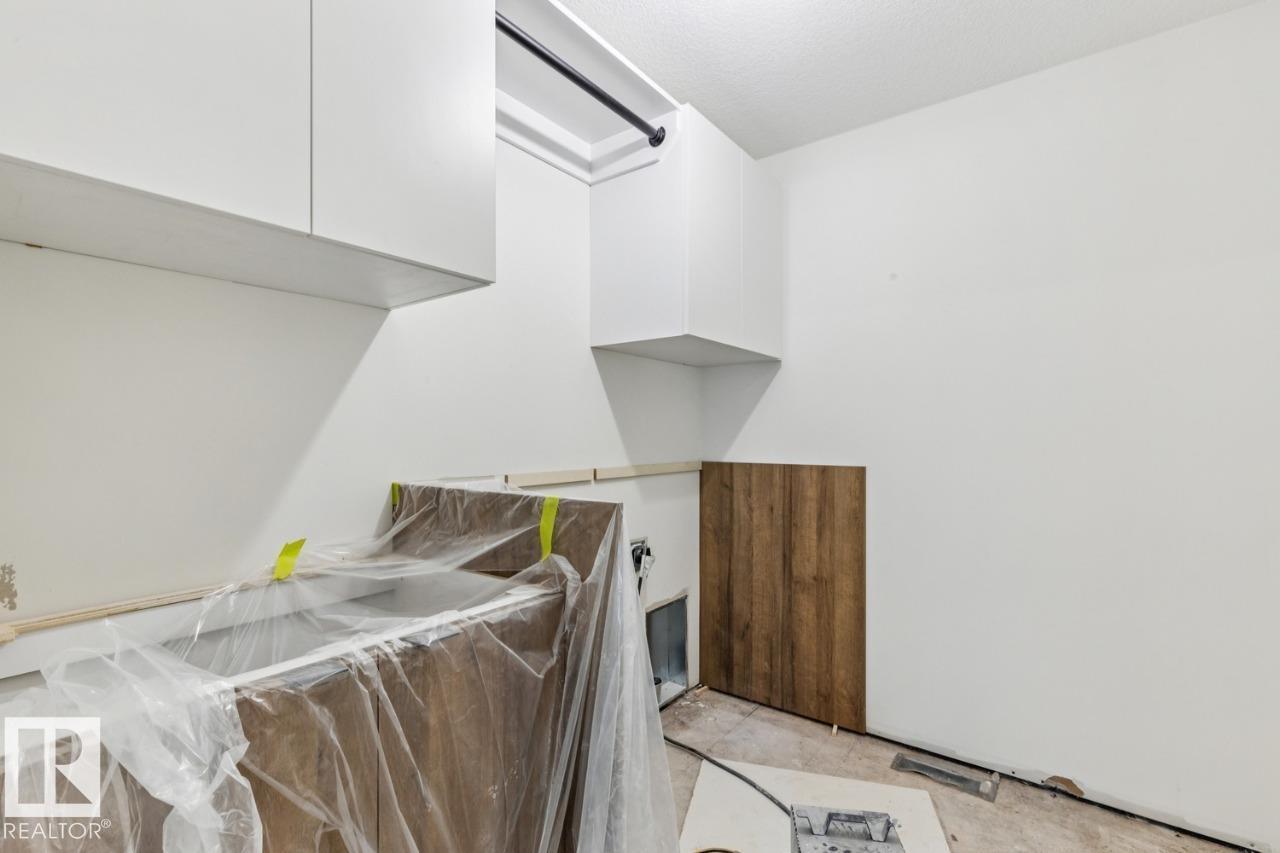 7928 97 AV NW NW - 14