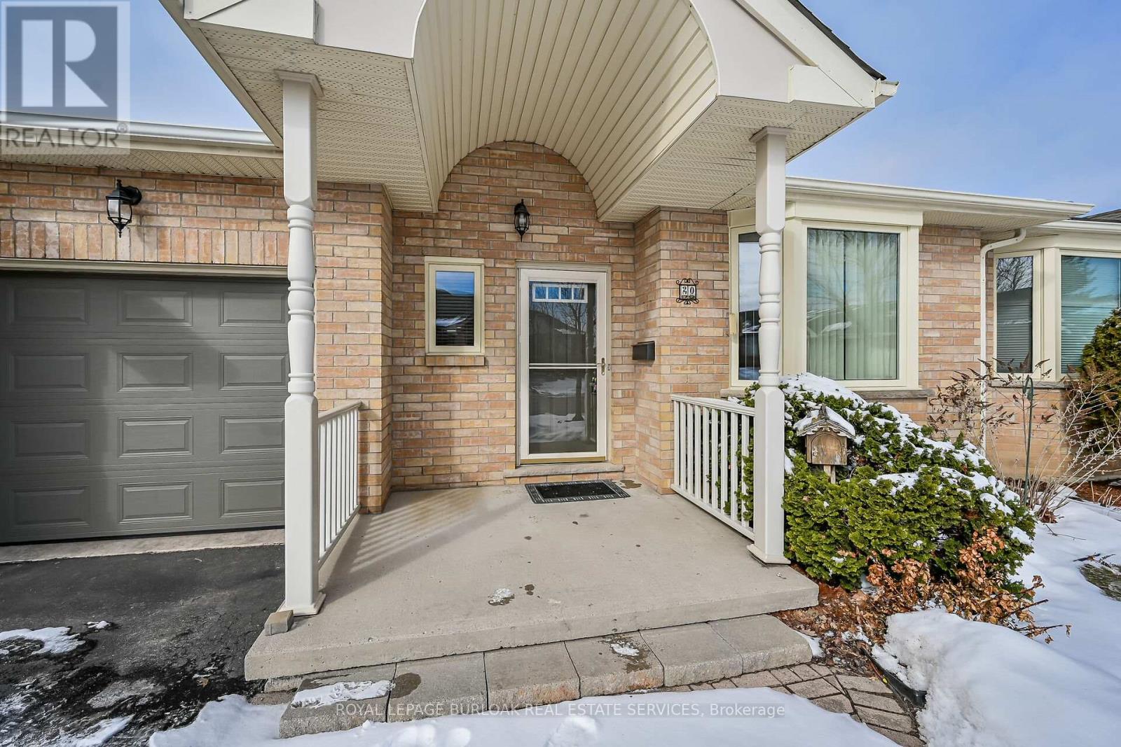 20 TWENTYPLACE BOULEVARD - Photo 2 of 50, Hamilton (Twenty Place), Ontario