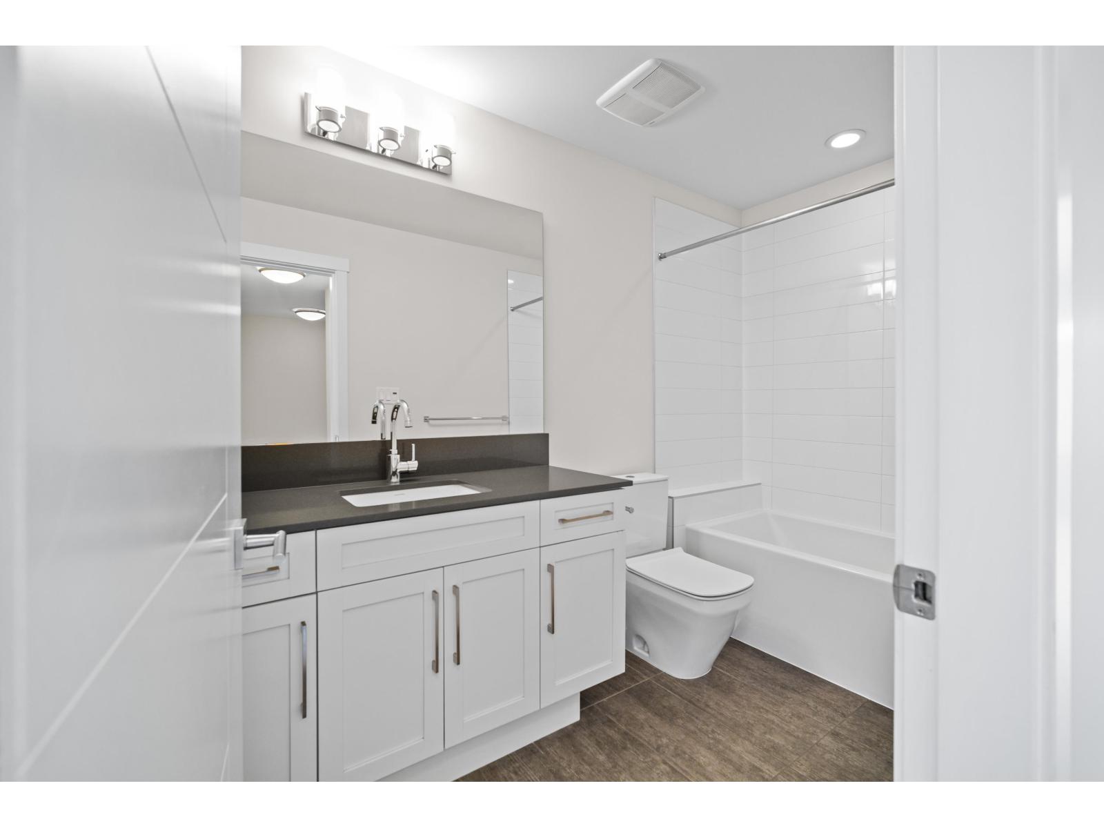 16454 25 AVENUE, Surrey