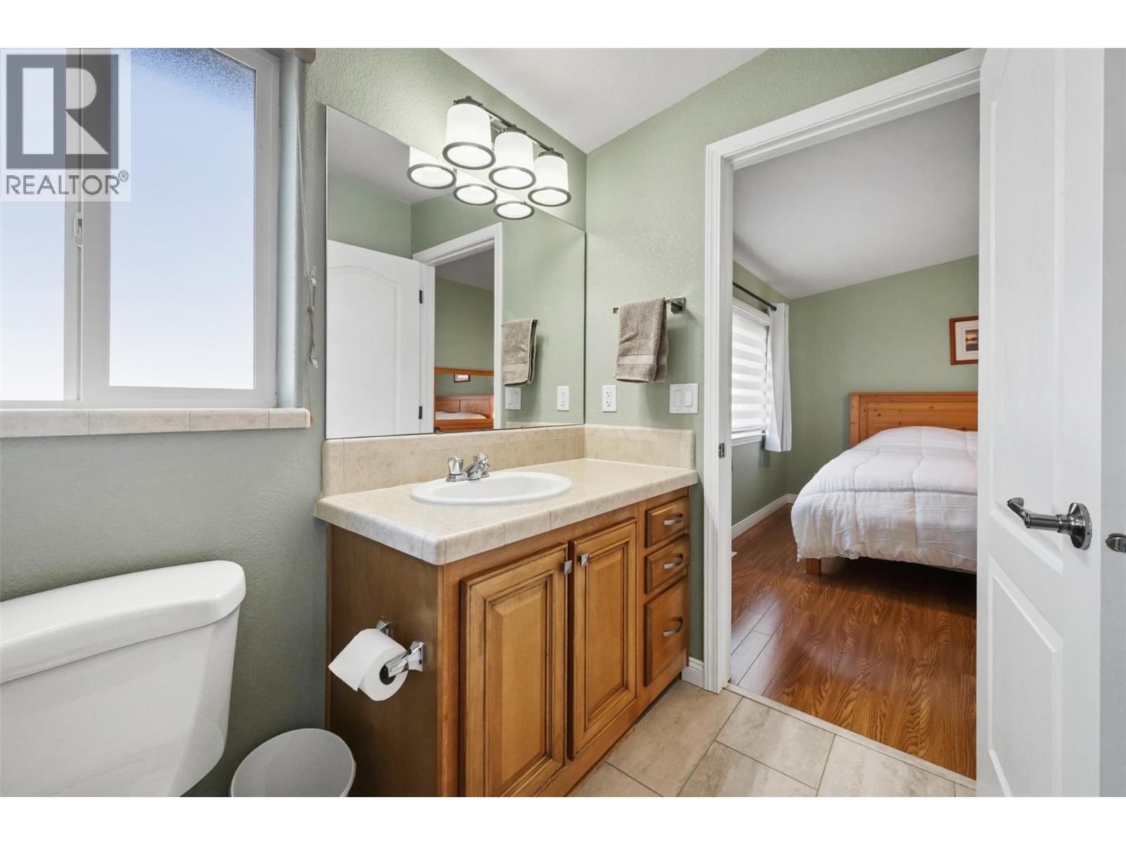 8300 Gallagher Lake Frontage Road Unit# 73, Oliver