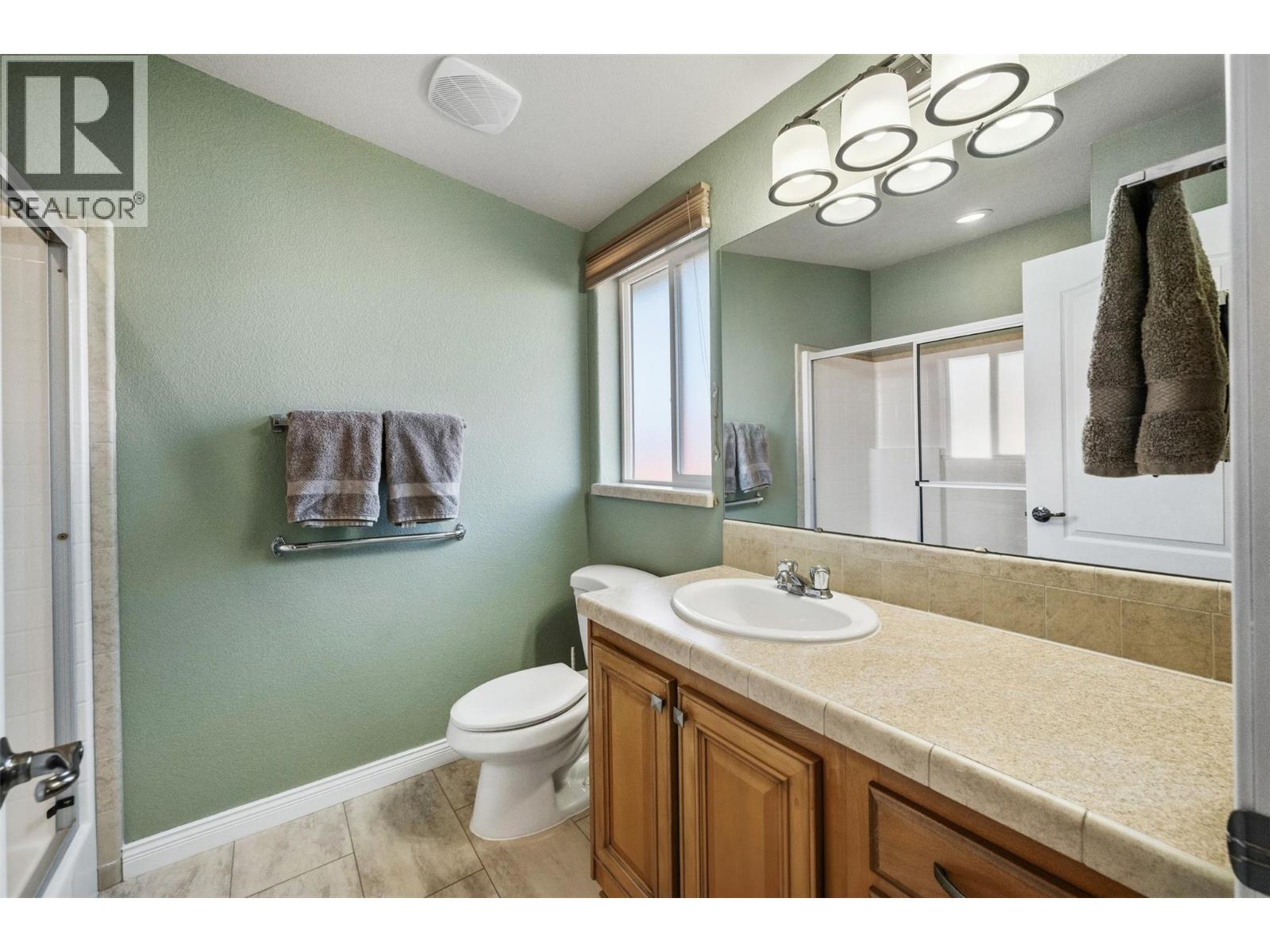 8300 Gallagher Lake Frontage Road Unit# 73, Oliver