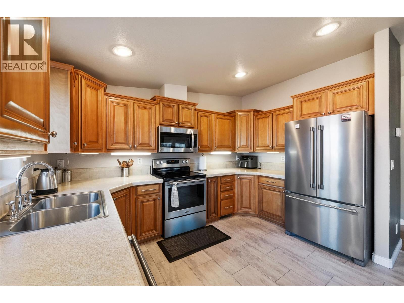 8300 Gallagher Lake Frontage Road Unit# 73, Oliver