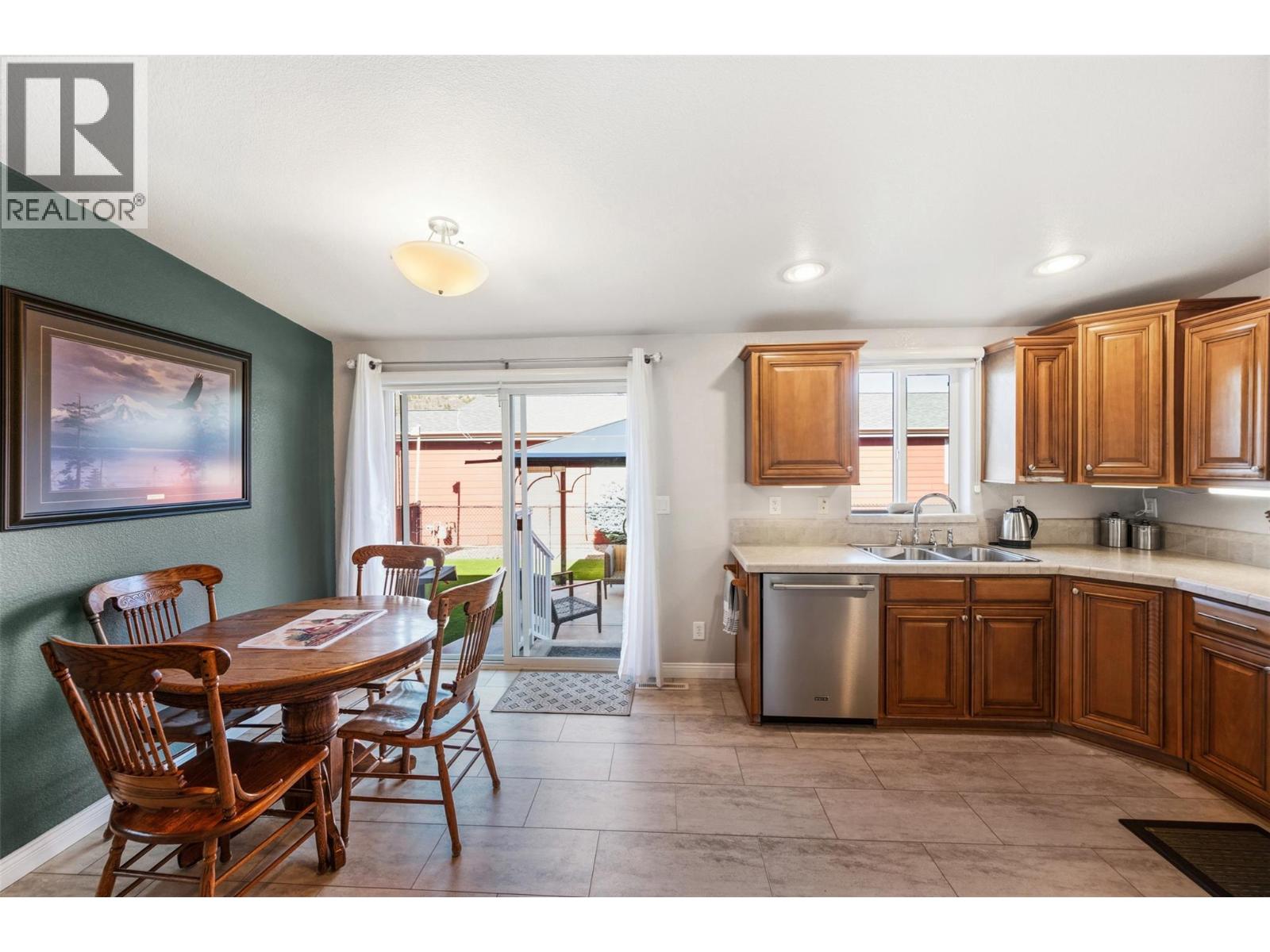 8300 Gallagher Lake Frontage Road Unit# 73, Oliver