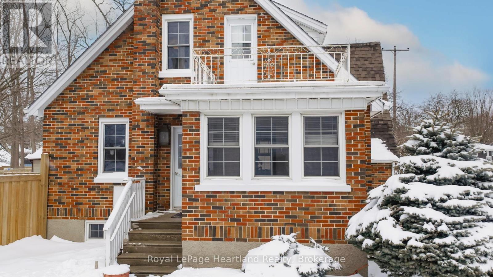 108 ALBERT STREET - Photo 2 of 40, Central Huron (Clinton), Ontario