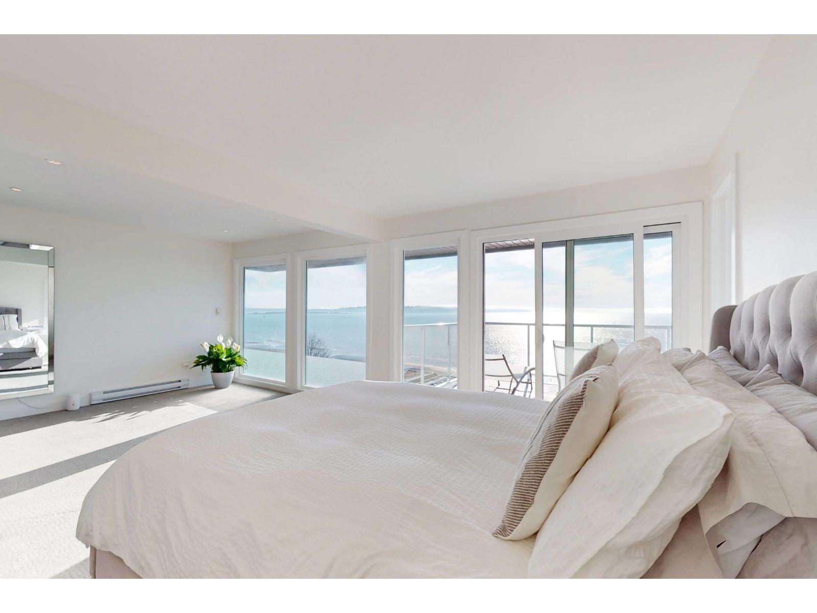 15373 VICTORIA AVENUE, White Rock