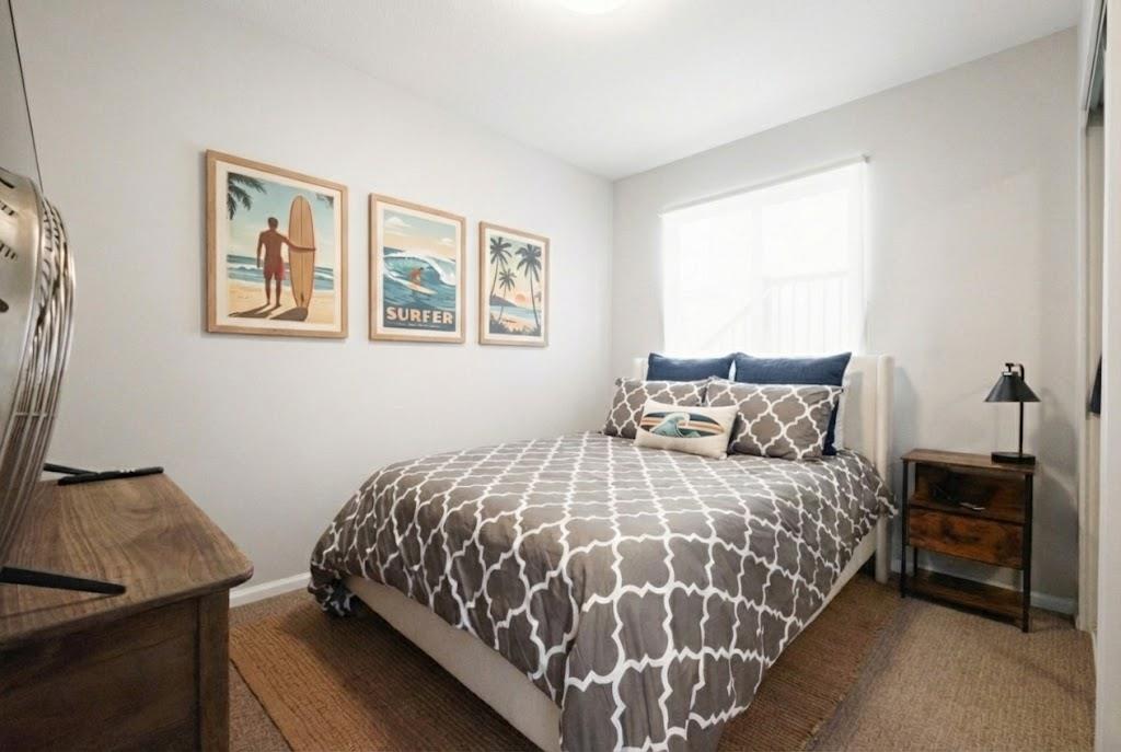 15373 VICTORIA AVENUE, White Rock