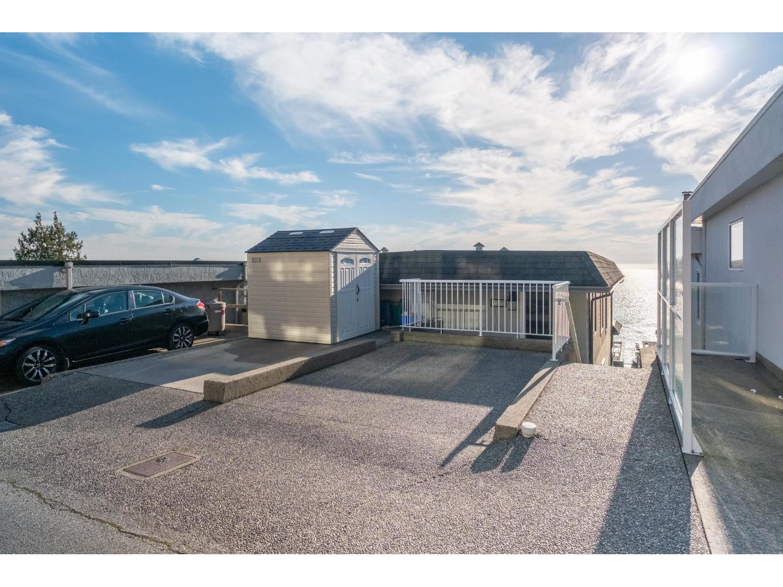 15373 VICTORIA AVENUE, White Rock