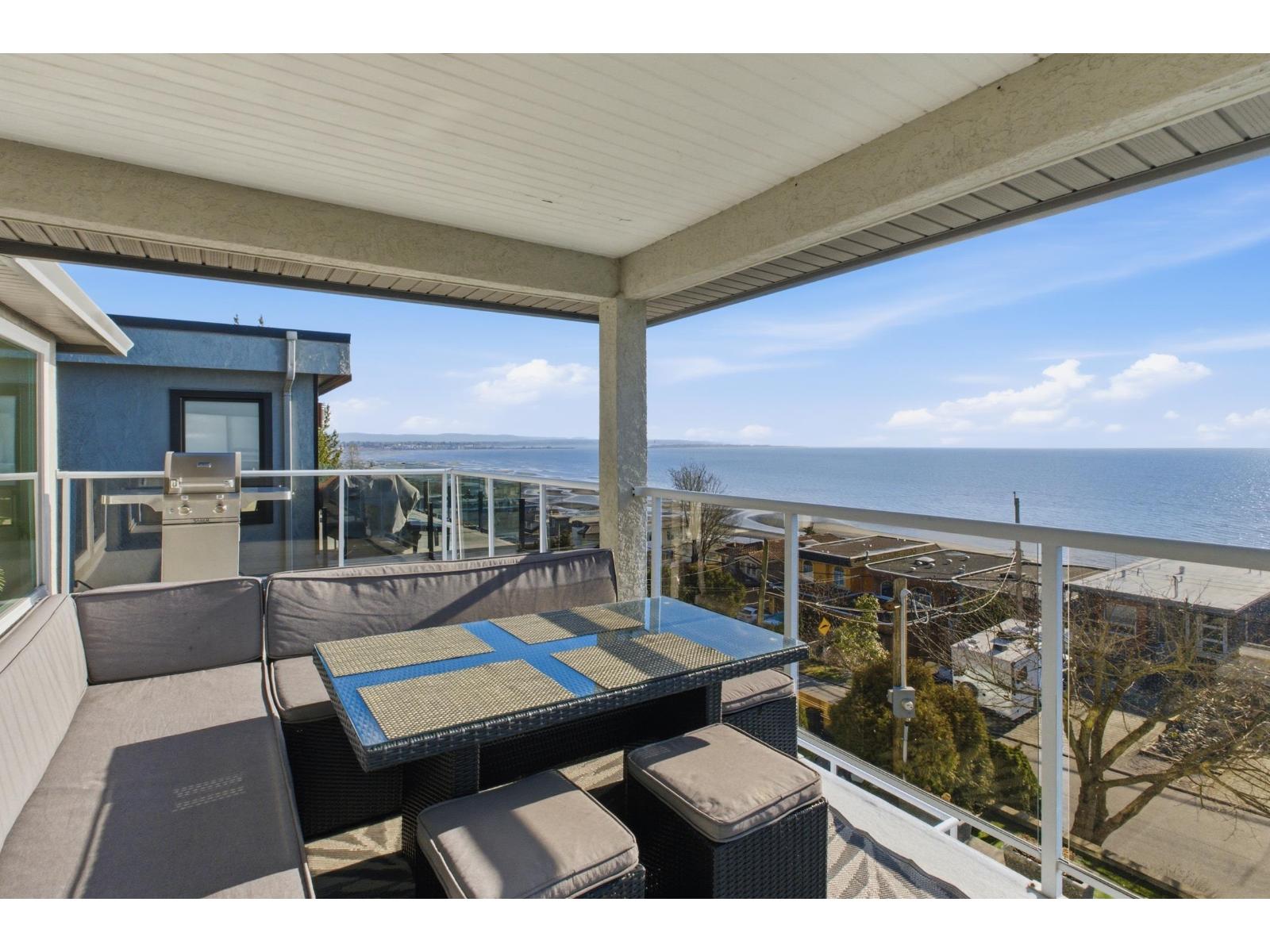 15373 VICTORIA AVENUE, White Rock