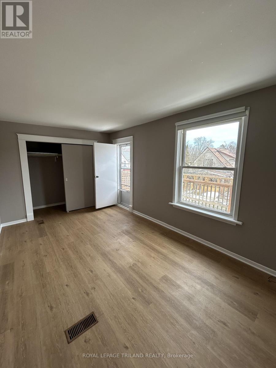 UPPER - 7 MACKAY AVENUE - Photo 2 of 7, London South (South E), Ontario