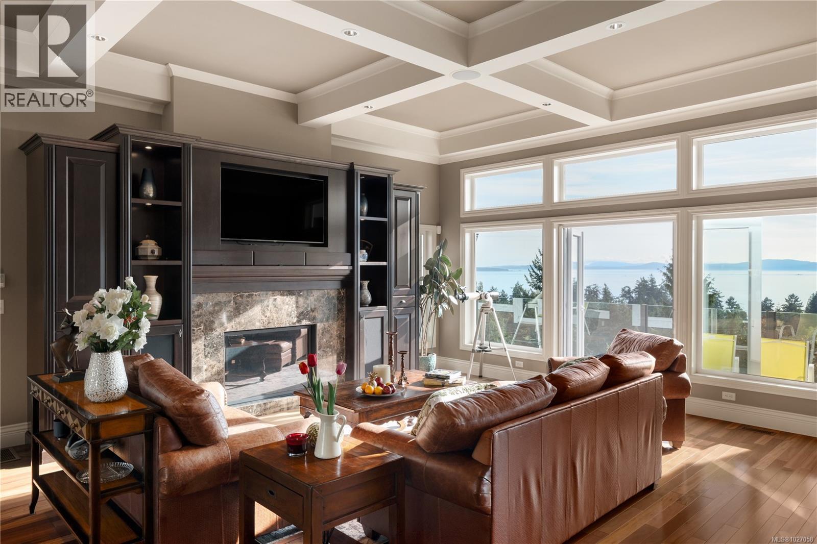  970 Seapearl Place, Saanich