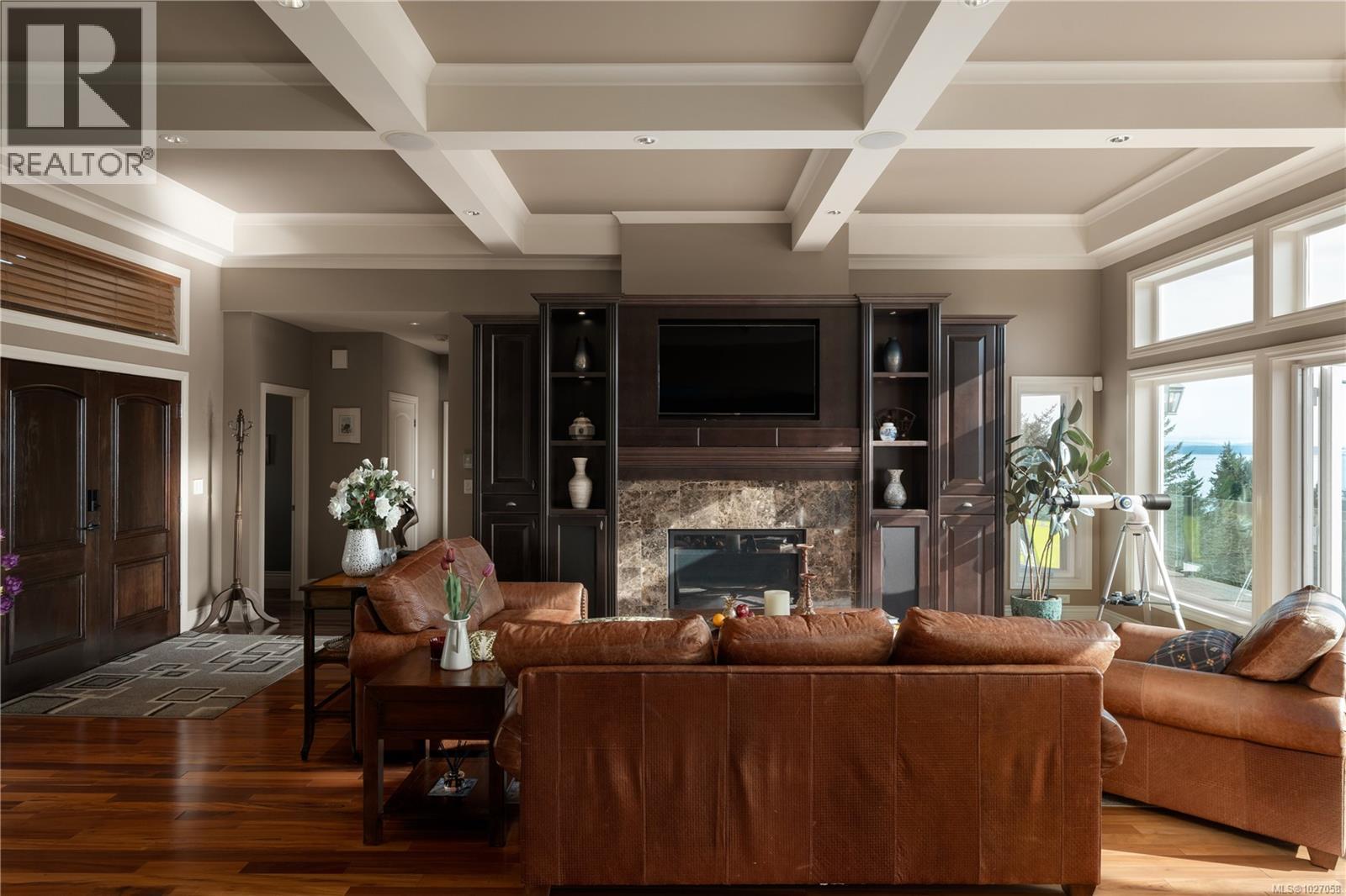  970 Seapearl Place, Saanich